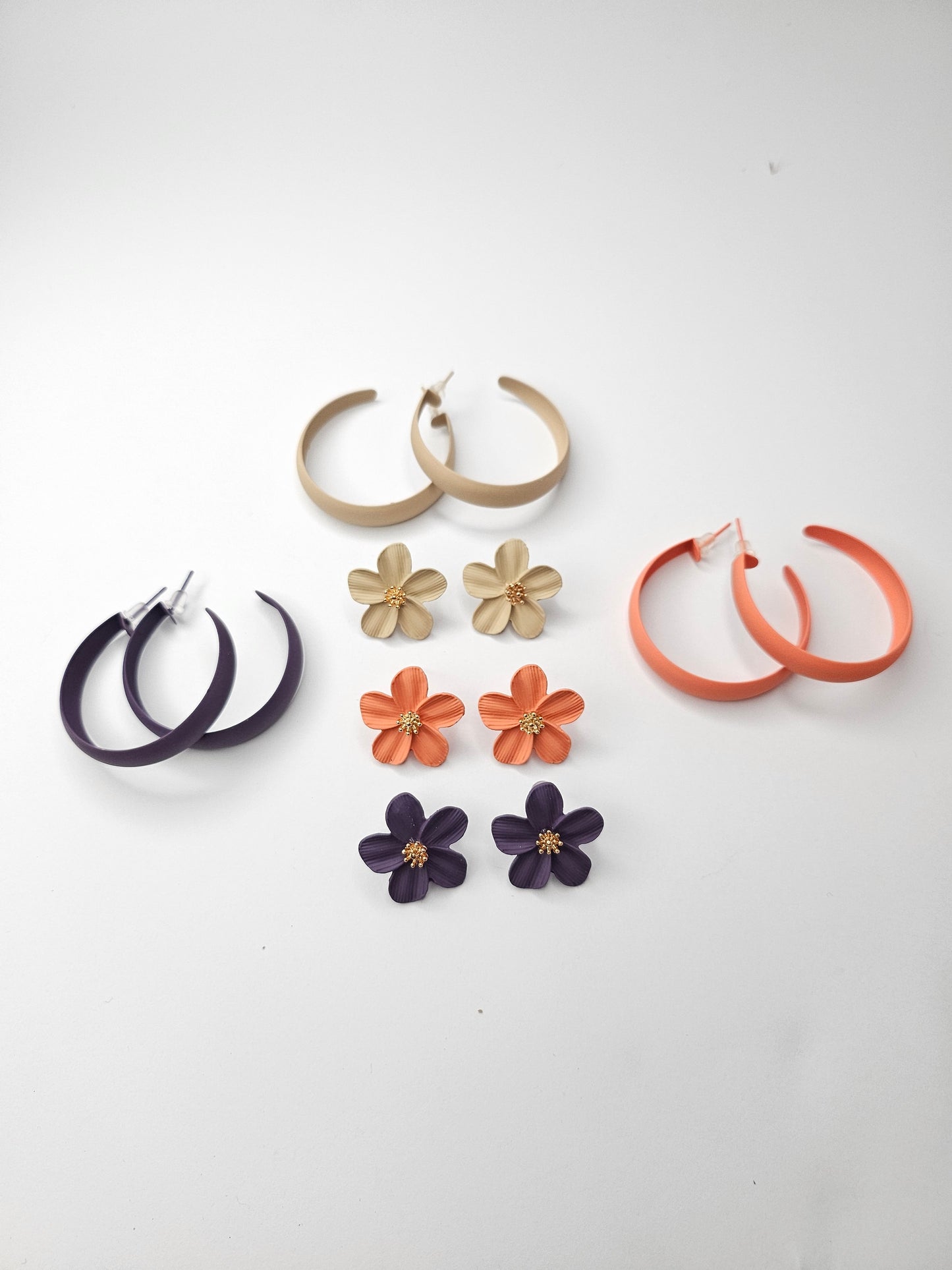 Carved C-Hoop Earrings